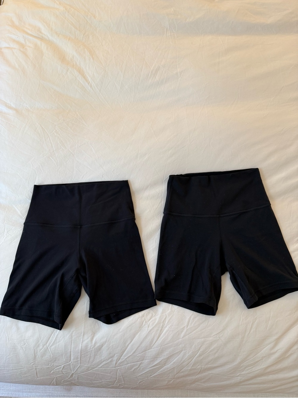 lululemon Align Shorts in Black - Picture 2 of 3